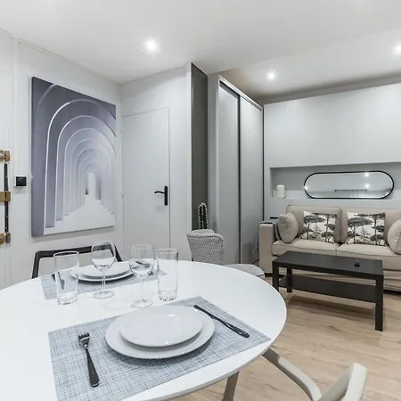 Apartment Versigny Heart Of 18th Cosy *