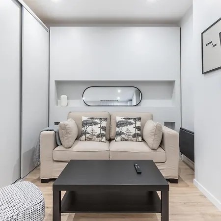Apartment Versigny Heart Of 18th Cosy Paris
